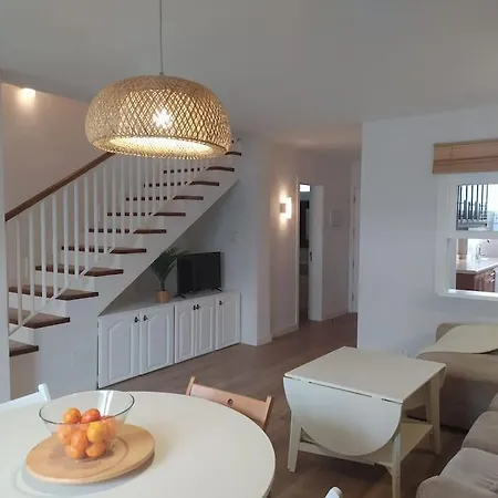 Casa A 5 Minutos Andando De La Playa De La Concha. プラヤ・オンダ