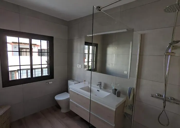 Casa A 5 Minutos Andando De La Playa De La Concha.